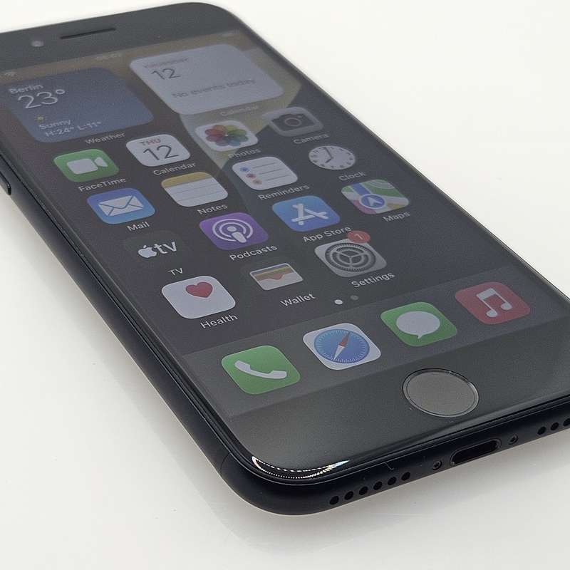 iPhone SE 2020 64GB Black (3 Month Warranty)