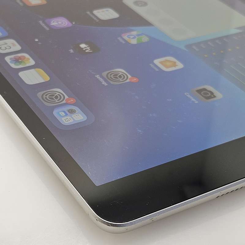 iPad 10.2" 8th Gen (WiFi Only) 32GB No Touch ID And LCD Markings Silver