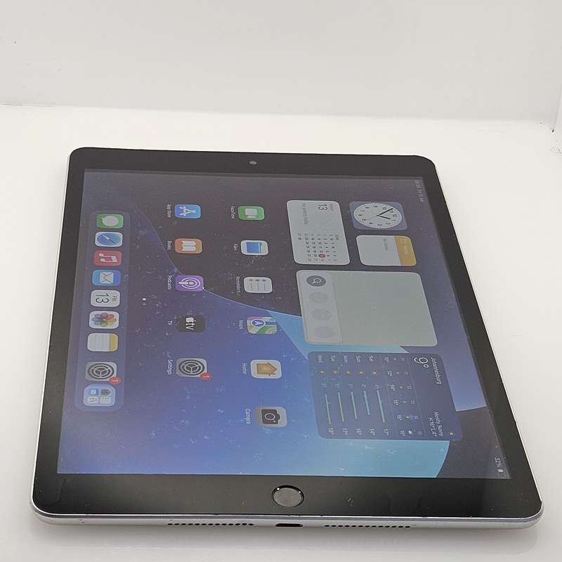 iPad 10.2" 8th Gen (WiFi Only) 32GB No Touch ID And LCD Markings Silver