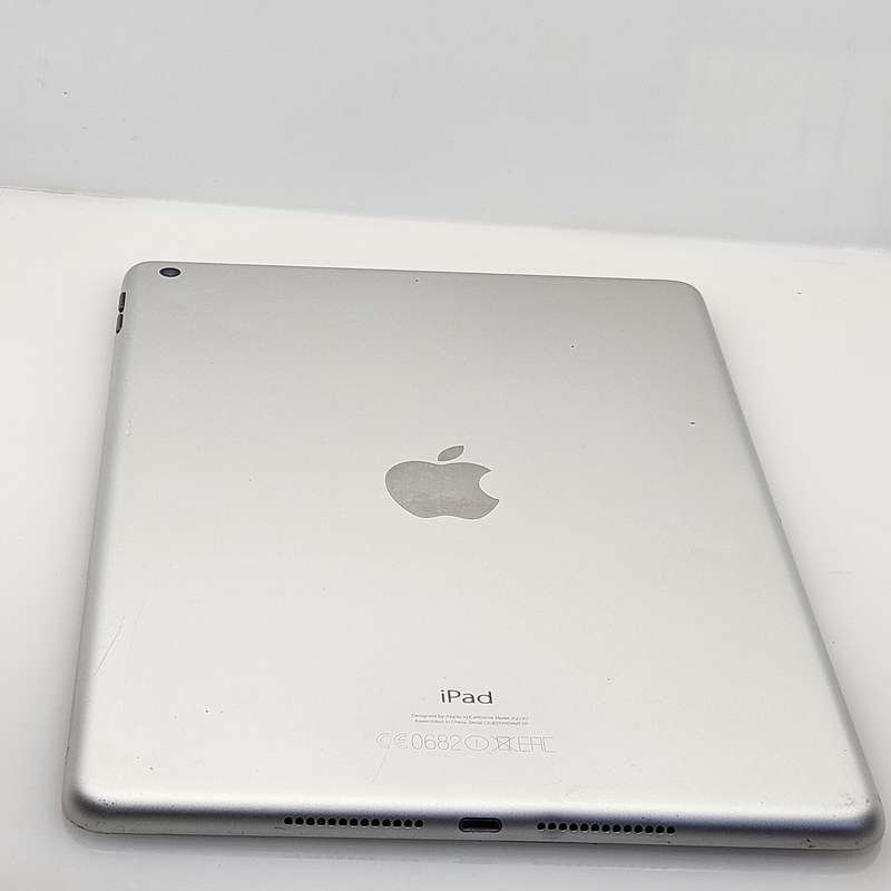 iPad 10.2" 8th Gen (WiFi Only) 32GB No Touch ID And LCD Markings Silver