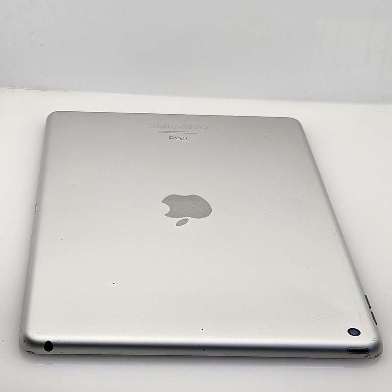 iPad 10.2" 8th Gen (WiFi Only) 32GB No Touch ID And LCD Markings Silver