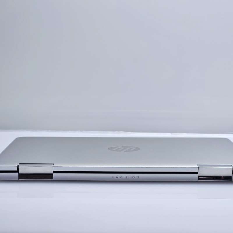 HP Pavilion 14-dy0007ni 11th Gen Core i3 2.00GHz 8GB RAM 256GB SSD Cracked Screen And Damag...