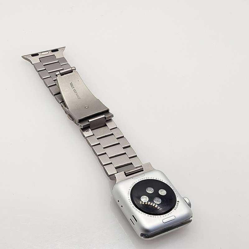 Apple Watch Series 3 38mm GPS Only Silver - With Steel Straps