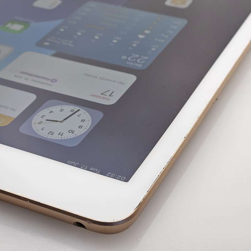 iPad 10.2 7th Gen 128GB (Wifi Only) | LCD Markings | Gold