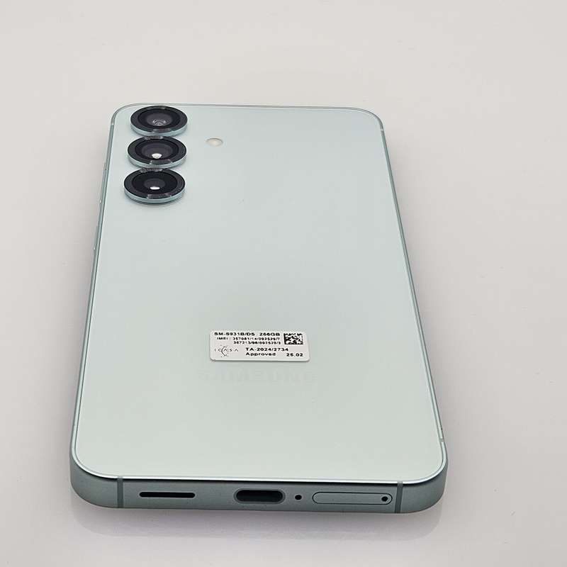 Samsung Galaxy S25 256GB Dual Sim Mint Green (12 Month Warranty)  Mint Condition
