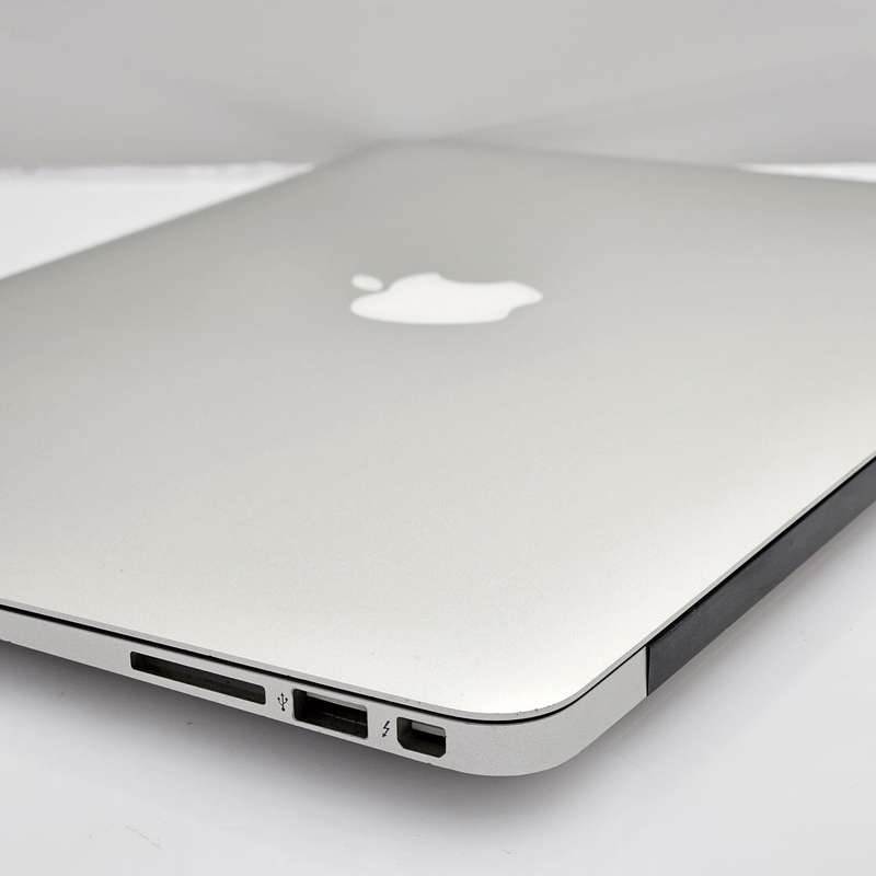 MacBook Air 13-Inch Core i5 1.8GHz (2017) 8GB RAM 128GB SSD Bright Spots Silver (3 Month Wa...