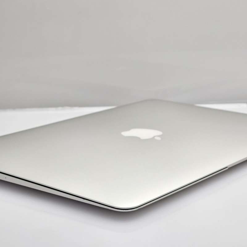 MacBook Air 13-Inch Core i5 1.8GHz (2017) 8GB RAM 128GB SSD Bright Spots Silver (3 Month Wa...