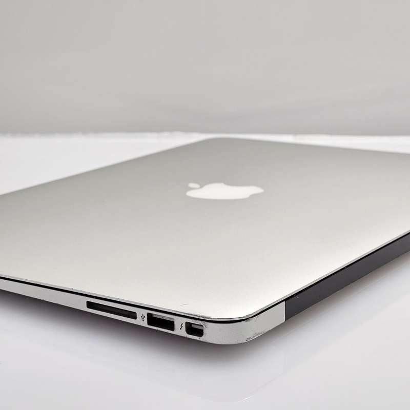 MacBook Air 13-Inch Core i5 1.60GHz 4GB RAM 128GB SSD (Early 2015) | Camera Not Working And...