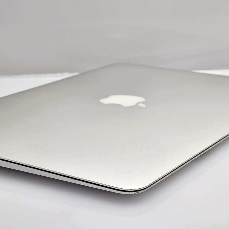 MacBook Air 13-Inch Core i5 1.60GHz 4GB RAM 128GB SSD (Early 2015) | Camera Not Working And...