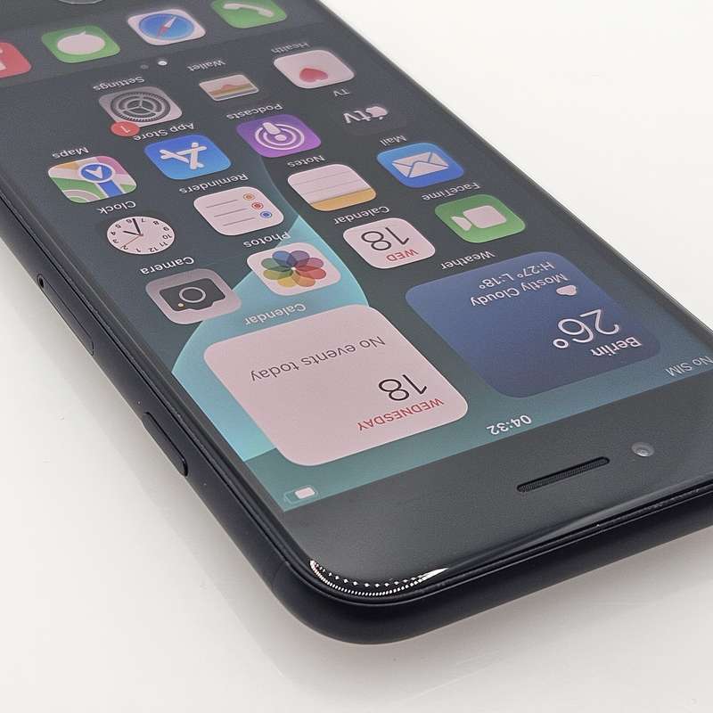 iPhone SE 2020 64GB Black (3 Month Warranty)