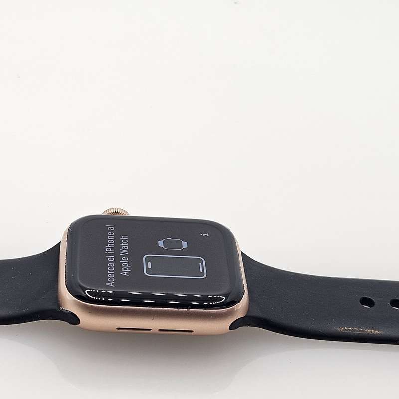 Apple Watch Series 4 40mm GPS Only Rose Gold (3 Month Warranty)  With Black Straps