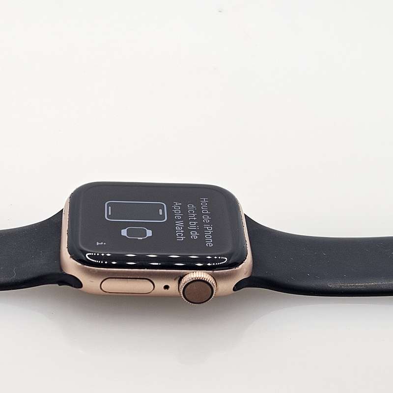 Apple Watch Series 4 40mm GPS Only Rose Gold (3 Month Warranty)  With Black Straps