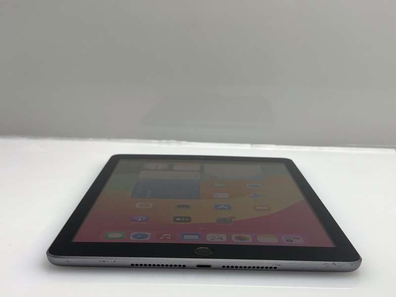 Apple iPad 9.7 6th Gen 32GB No Touch ID Space Gray (3 Month Warranty)