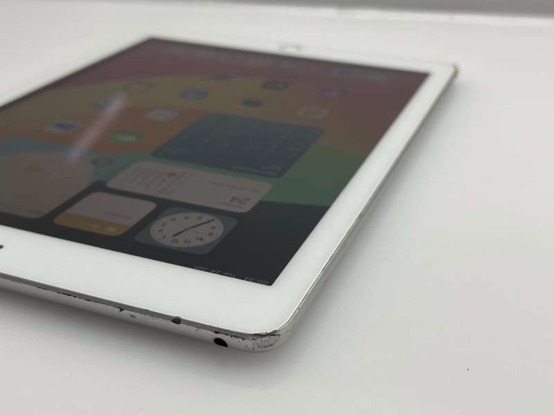 Apple iPad 9.7 6th Gen 128GB (WiFi Only) No Touch ID Silver (3 Month Warranty)