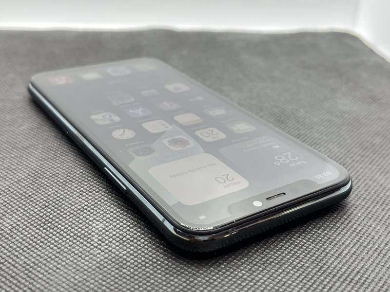 Apple iPhone 11 Pro 64GB Bright Spots Midnight Green (6 Month Warranty)