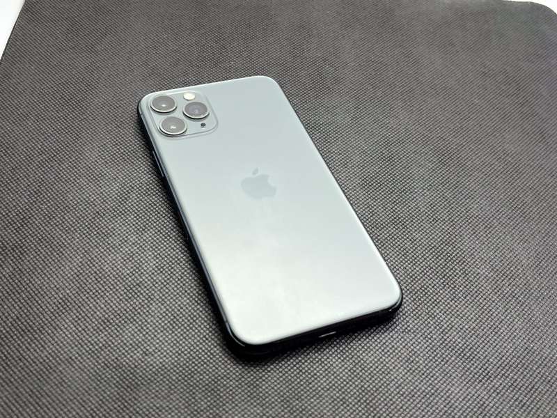 Apple iPhone 11 Pro 64GB Bright Spots Midnight Green (6 Month Warranty)