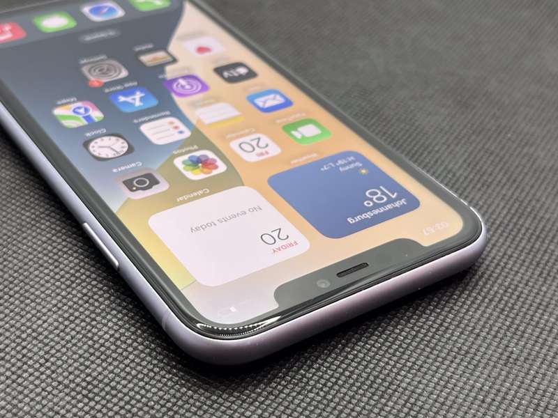 Apple iPhone 11 256GB Purple (6 Month Warranty) - Minor Bright Spots