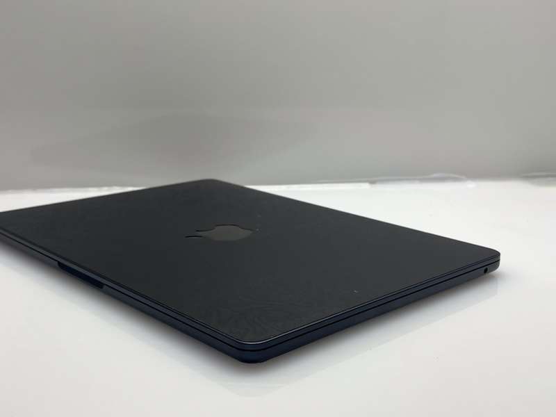 MacBook Air 13-Inch M2 8 CPU/8 GPU (2022) 8GB RAM 256GB SSD Midnight (12 Month Warranty)