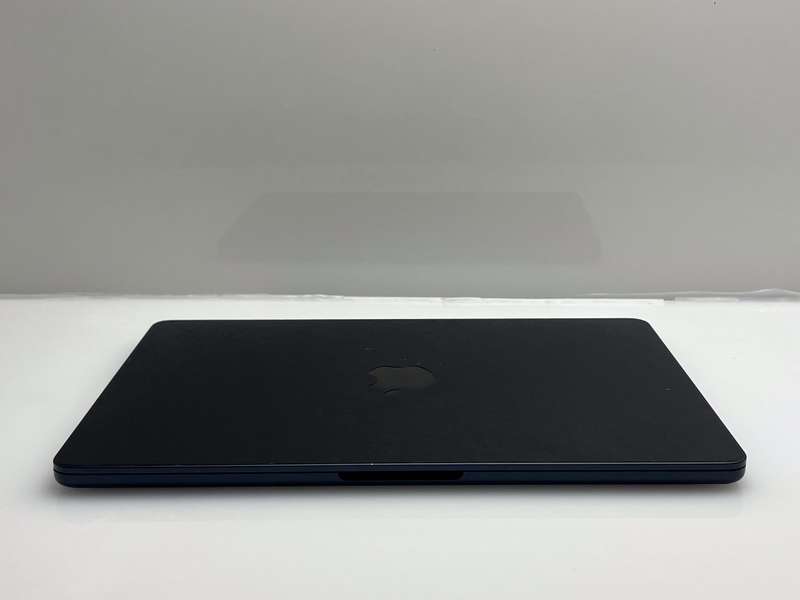 MacBook Air 13-Inch M2 8 CPU/8 GPU (2022) 8GB RAM 256GB SSD Midnight (12 Month Warranty)
