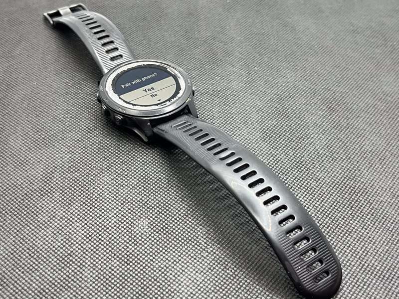 Garmin Forerunner 945 | Screen Damage | Black (3 Month Warranty)