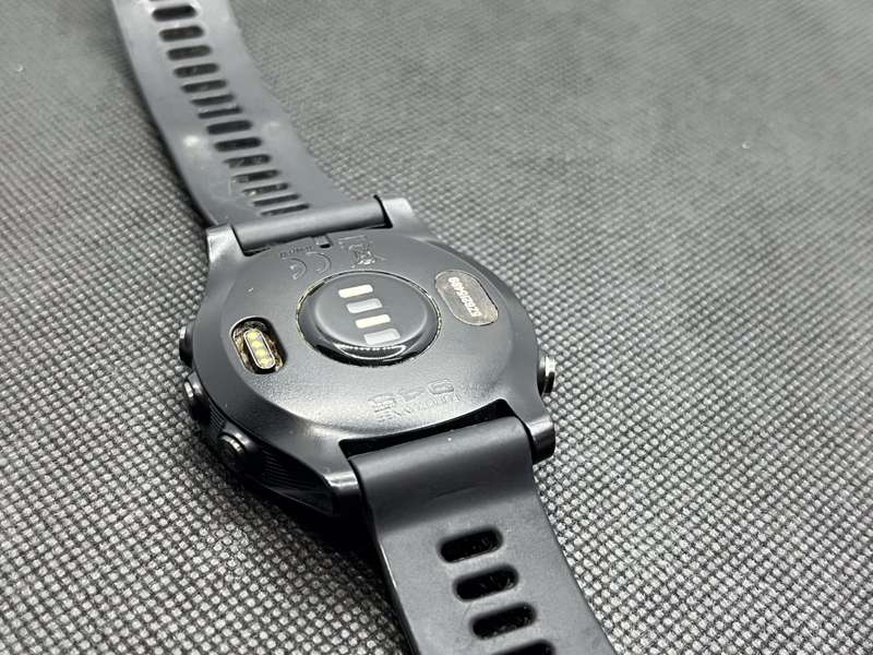Garmin Forerunner 945 | Screen Damage | Black (3 Month Warranty)