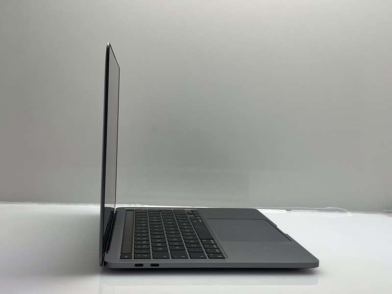 MacBook Pro 13-Inch M1 8 CPU/ 8 GPU (2020) 8GB RAM 256GB SSD Silver (12 Month Warranty) ...