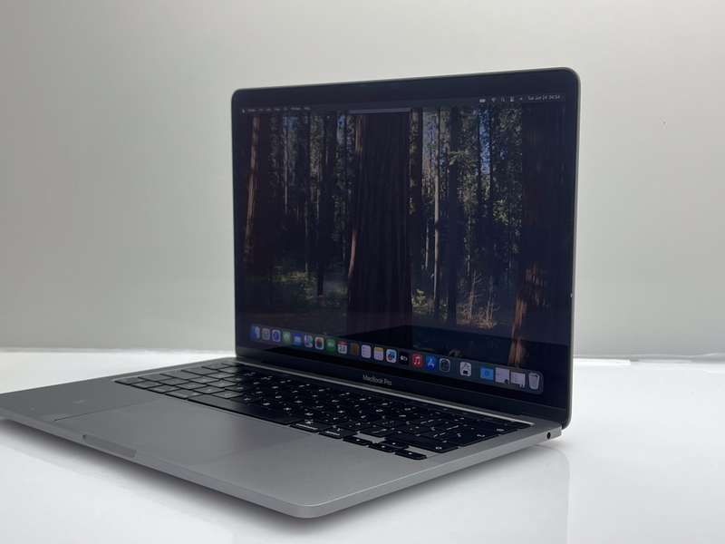 MacBook Pro 13-Inch M1 8 CPU/ 8 GPU (2020) 8GB RAM 256GB SSD Silver (12 Month Warranty) ...