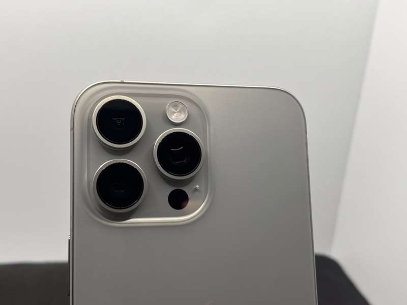 Apple iPhone 15 Pro Max 512GB Natural Titanium (12 Month Warranty)