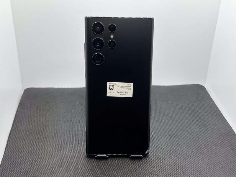 Samsung Galaxy S22 Ultra 256GB Dual Sim Phantom Black (6 Month Warranty) - Cracked Casing