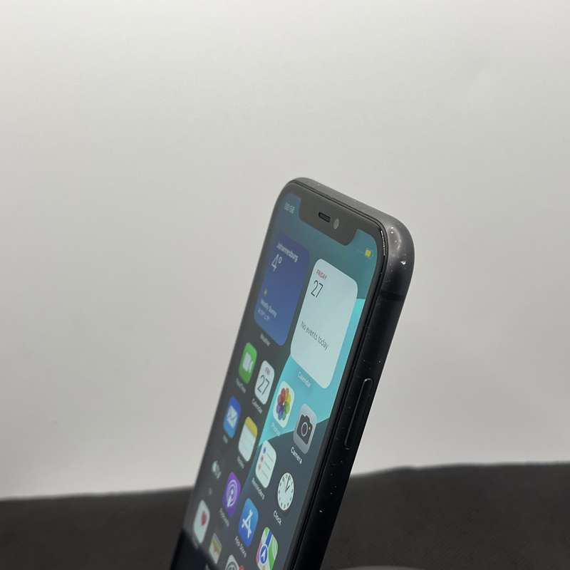 Apple iPhone 11 128GB Black (6 Month Warranty)