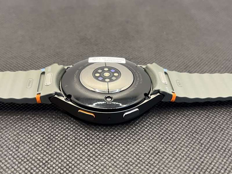 Samsung Galaxy Watch 7 44mm GPS Only Green (6 Month Warranty)  Mint condition