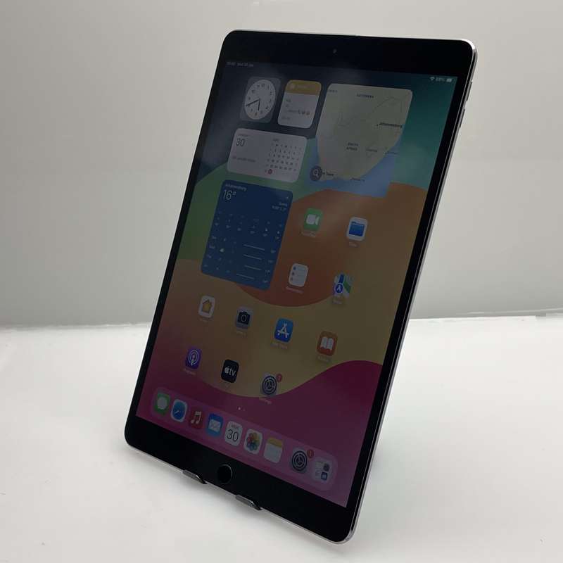 iPad Pro 10.5 1st Gen (WiFi/E-SIM Only) 64GB Space Gray