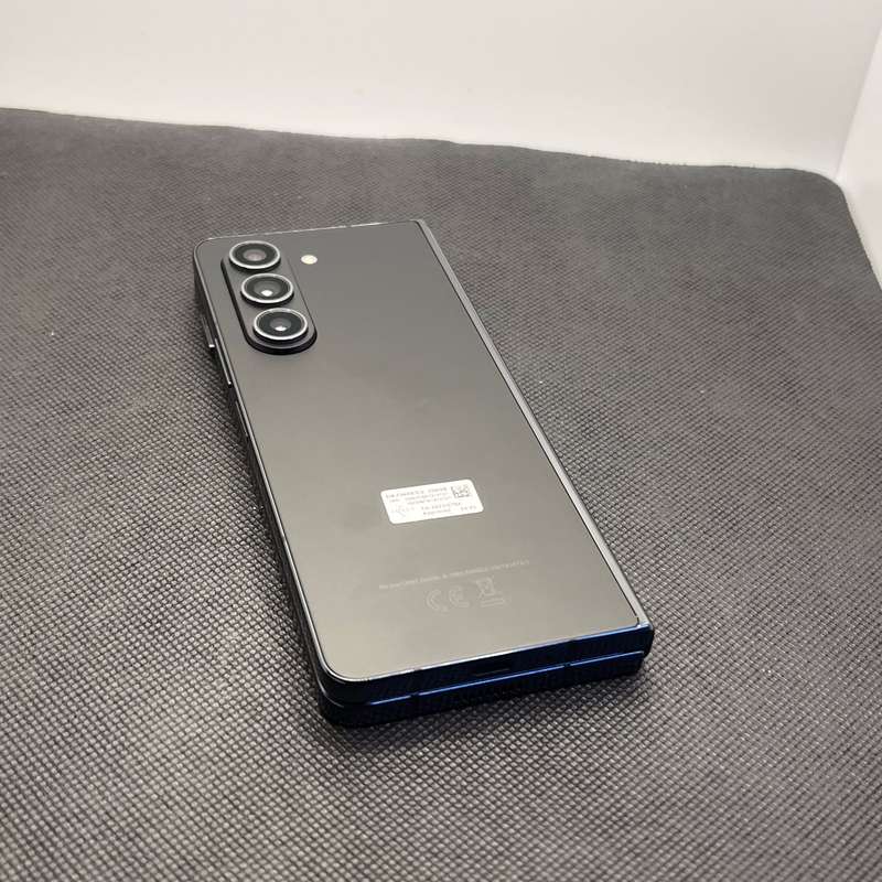 Samsung Galaxy Z Fold 5 256GB Dual Sim Phantom Black (12 Month Warranty)
