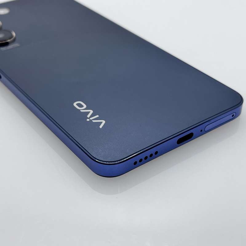 Vivo Y100 256GB LCD Burn Crystal Black (3 Month Warranty)
