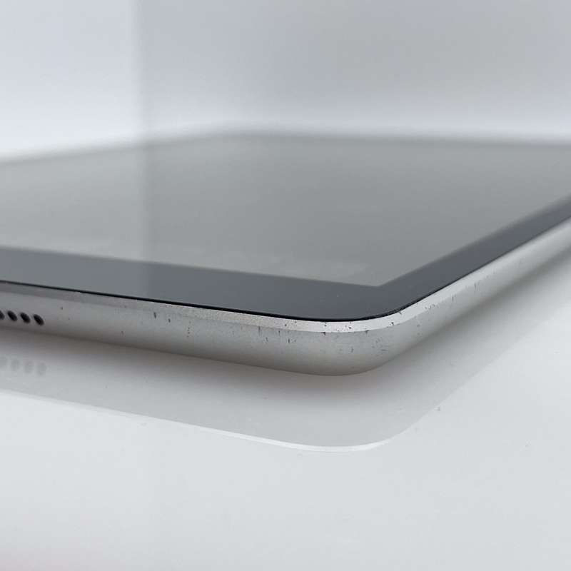 iPad 10.2" 9th Gen 64GB (Wifi Only) No Touch ID| LCD Burn Silver (3 Month Warranty)
