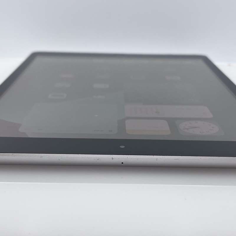 iPad 10.2" 9th Gen 64GB (Wifi Only) No Touch ID| LCD Burn Silver (3 Month Warranty)