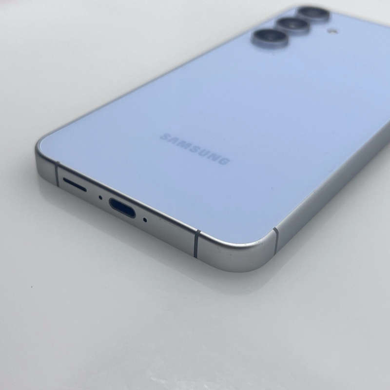 Samsung Galaxy S24 FE 128GB Dual Sim Blue (12 Month Warranty)
