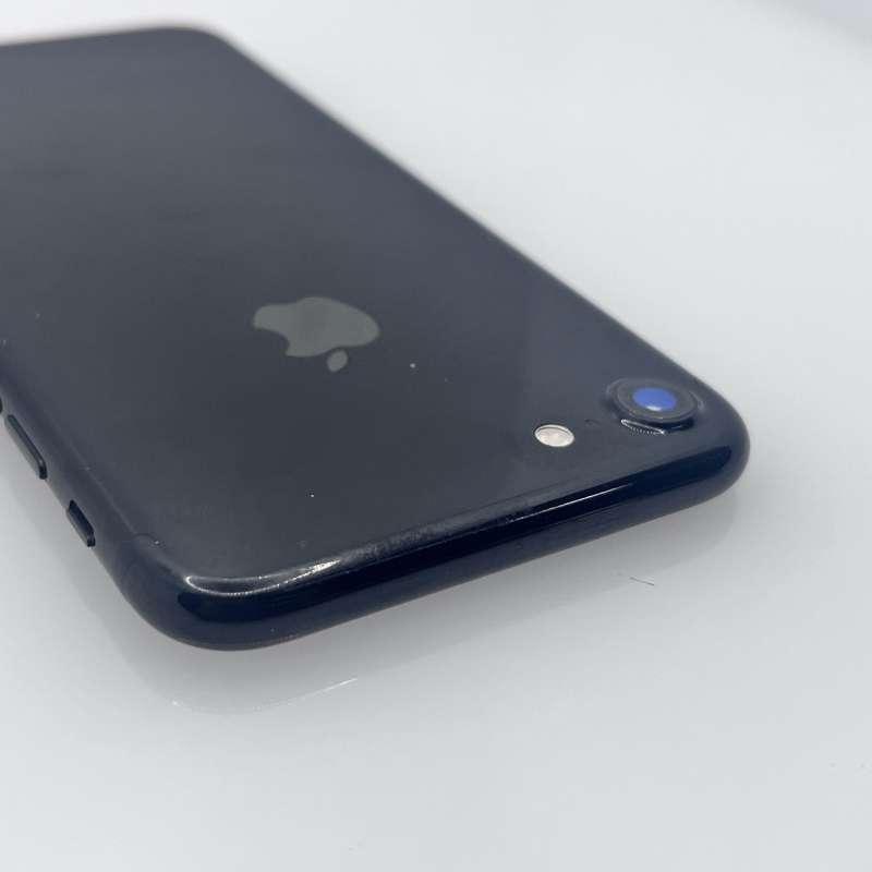 iPhone 7 128GB Jet Black