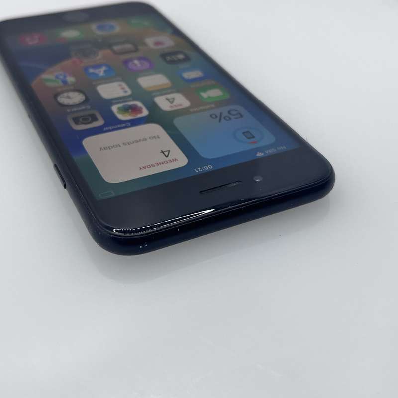 iPhone SE (2020) 128GB Black (3 Month Warranty)