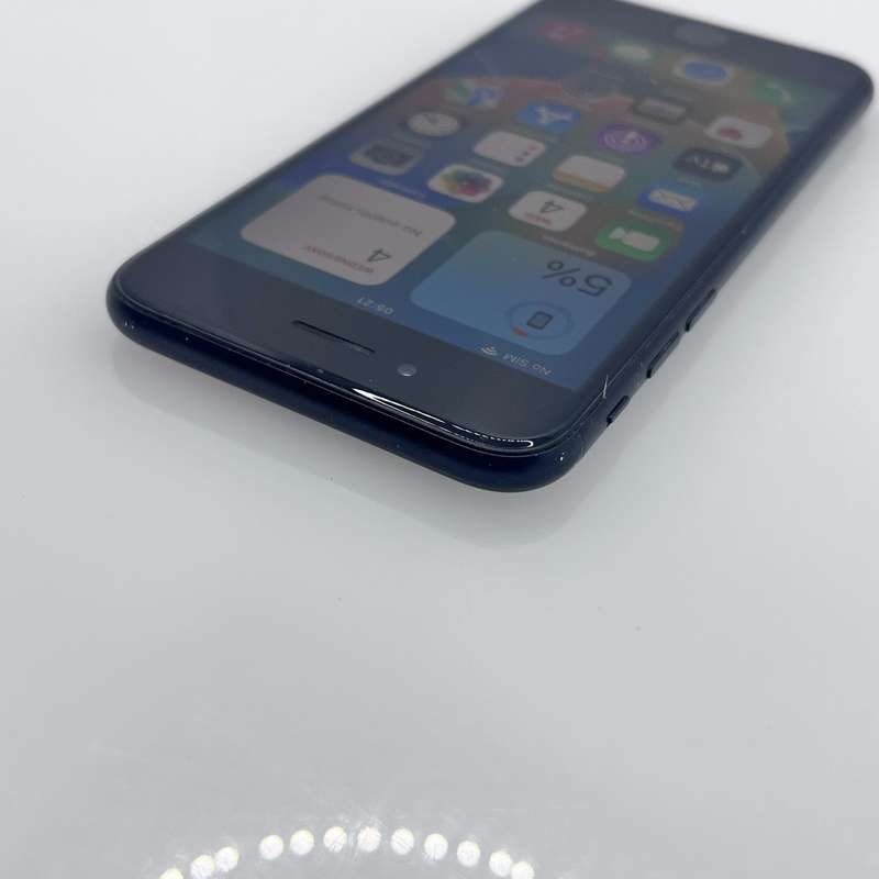 iPhone SE (2020) 128GB Black (3 Month Warranty)