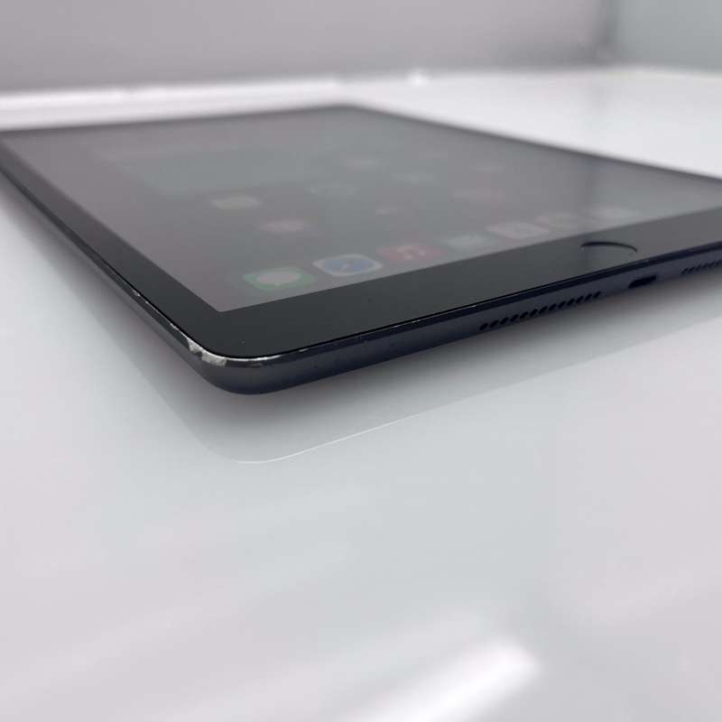 iPad 10.2-Inch 7th Gen 32GB (Wifi Only) No Touch ID Space Grey