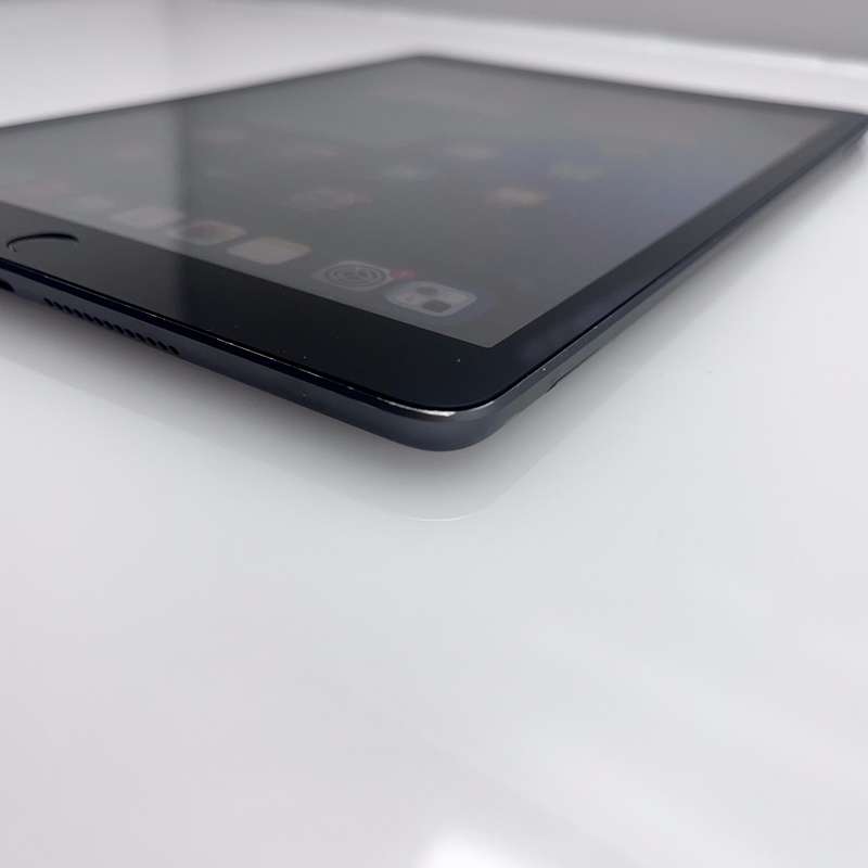 iPad 10.2-Inch 7th Gen 32GB (Wifi Only) No Touch ID Space Grey