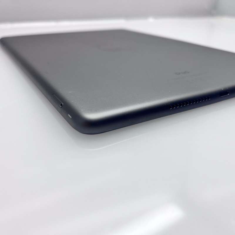 iPad 10.2-Inch 7th Gen 32GB (Wifi Only) No Touch ID Space Grey