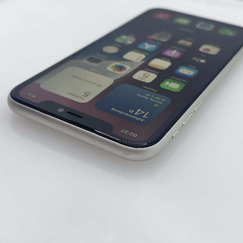 iPhone 11 128GB White (6 Month Warranty)