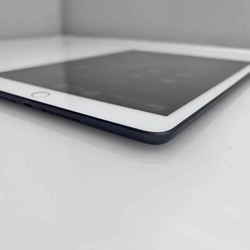 iPad 10.2" 8th Gen 32GB (Wifi Only) No Touch ID Space Grey