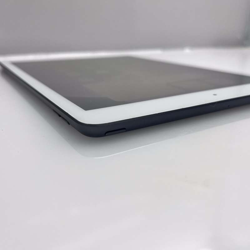 iPad 10.2" 8th Gen 32GB (Wifi Only) No Touch ID Space Grey