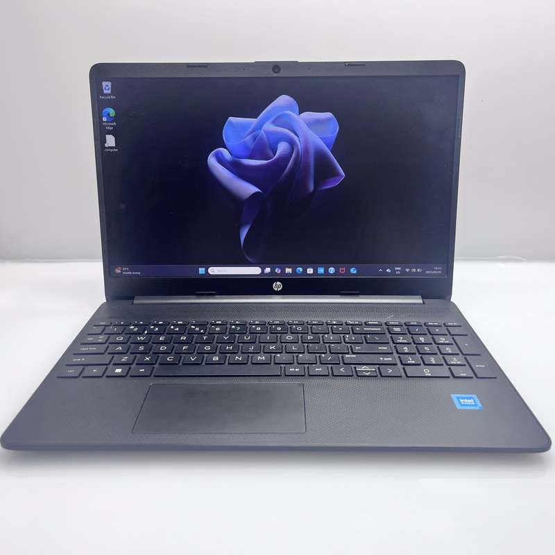 HP 15s-fq3007ni 4GB RAM 256GB SSD Black (3 Month Warranty)