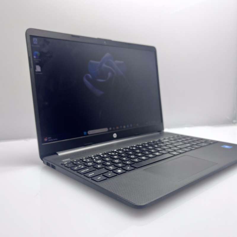 HP 15s-fq3007ni 4GB RAM 256GB SSD Black (3 Month Warranty)
