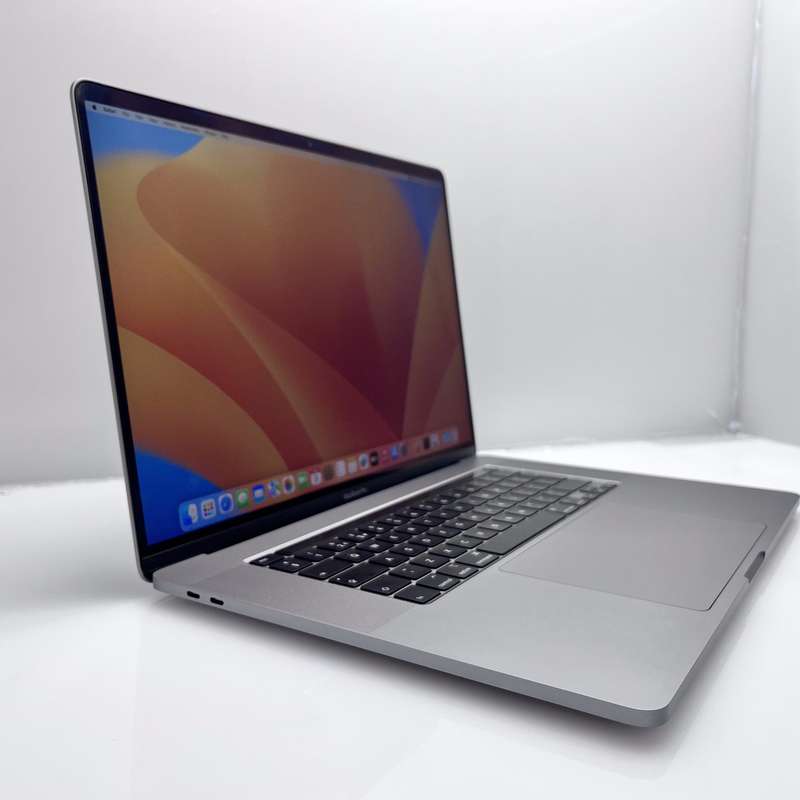 Apple MacBook Pro 16" Core i9 16GB 1TB SSD Silver No Touch Bar (6-Month Warranty)