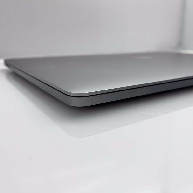 Apple MacBook Pro 16" Core i9 16GB 1TB SSD Silver No Touch Bar (6-Month Warranty)